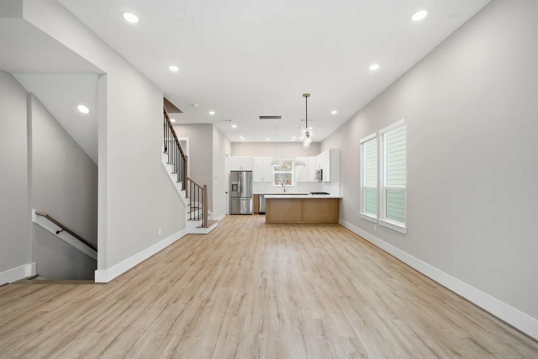 Photo of Unit L at 4013 Griggs Road