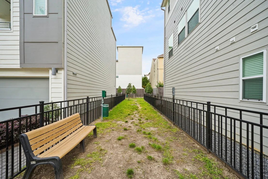 Photo of 2709 Clinton Drive