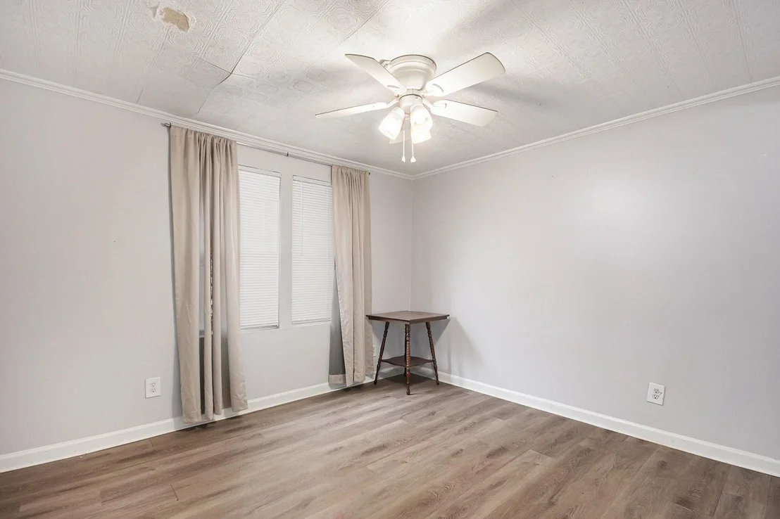Photo of 411 Avenue G