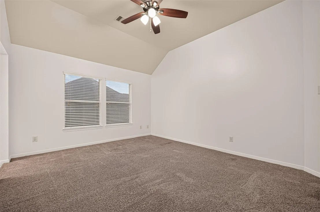 Photo of 331 Silver Creek Circle