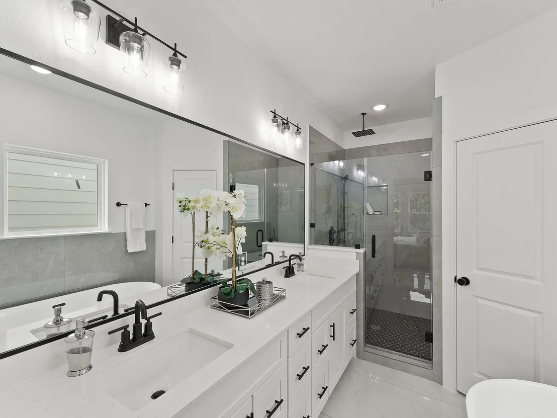 Photo of 4816 Cochran Street