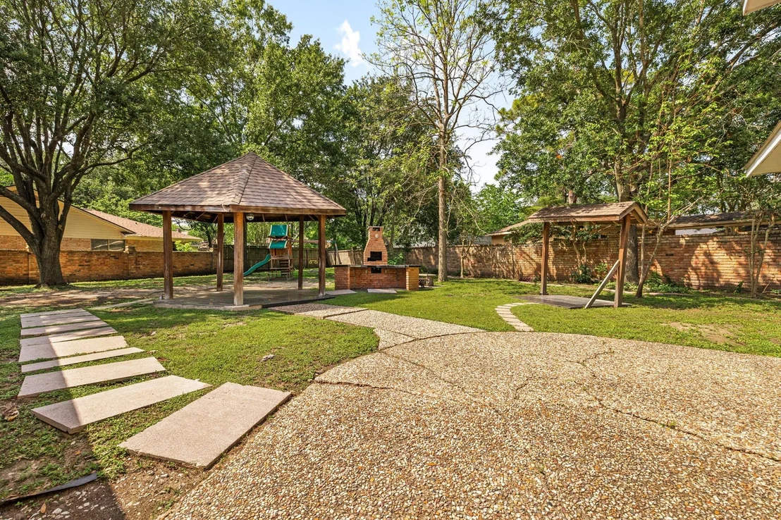 Photo of 2114 Briargreen Drive