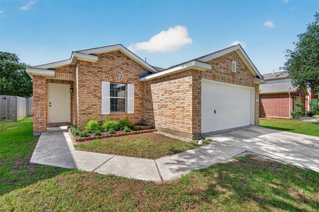 Photo of 21823 Haven Cove Lane