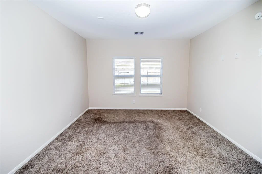 Photo of 303 Ginseng Lane