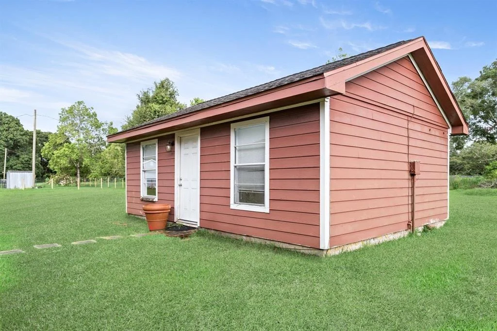 Photo of 17976 Magnolia Drive