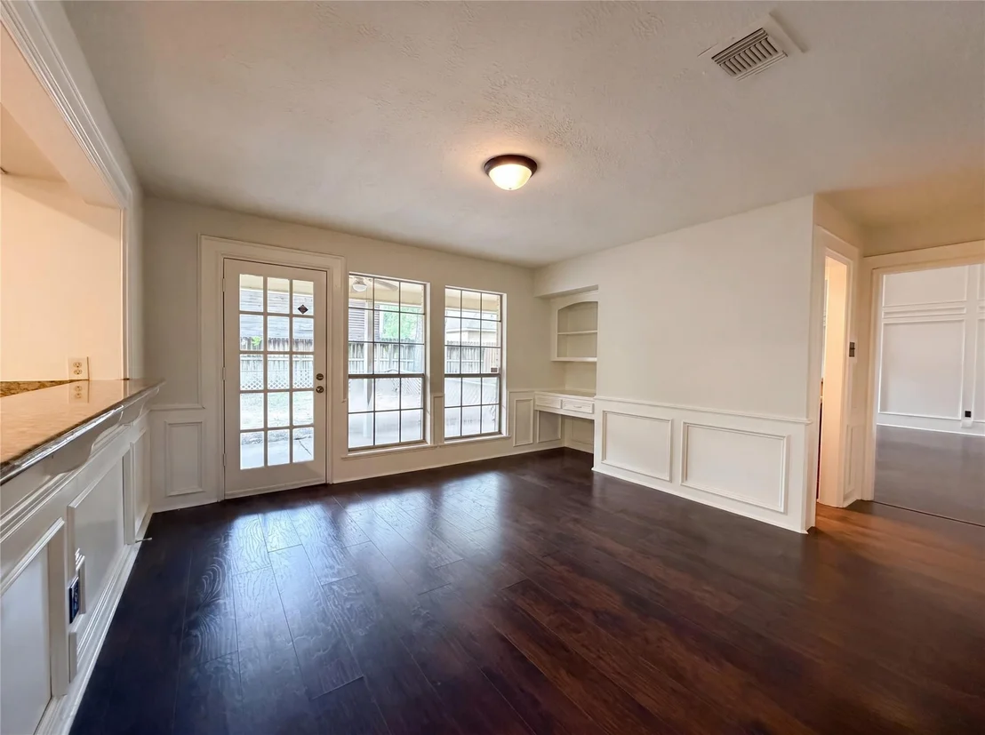 Photo of 6902 Fawncliff Drive