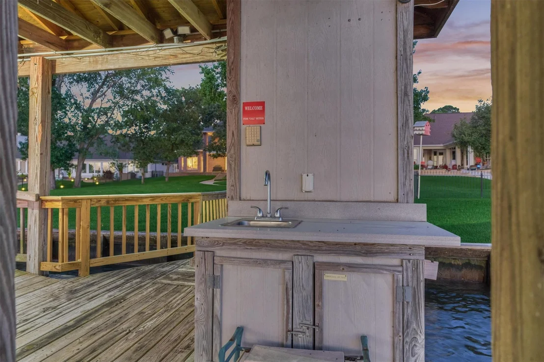 Photo of 9485 Escondido Drive
