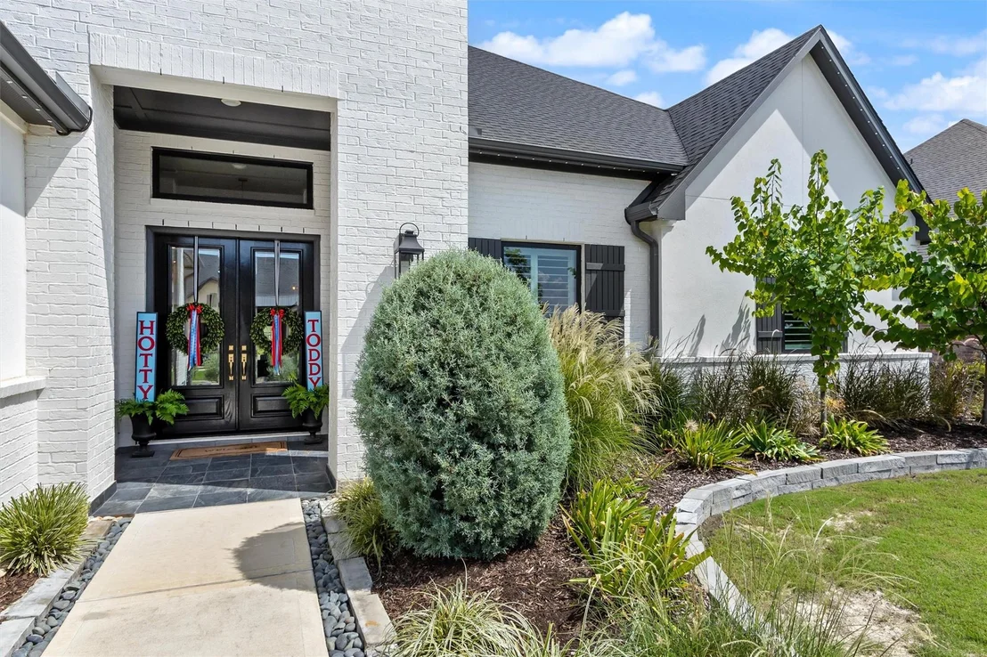 Photo of 9776 Greenridge View Drive