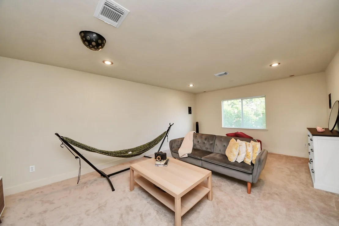 Photo of 20826 Settlers Lake Cir N Circle