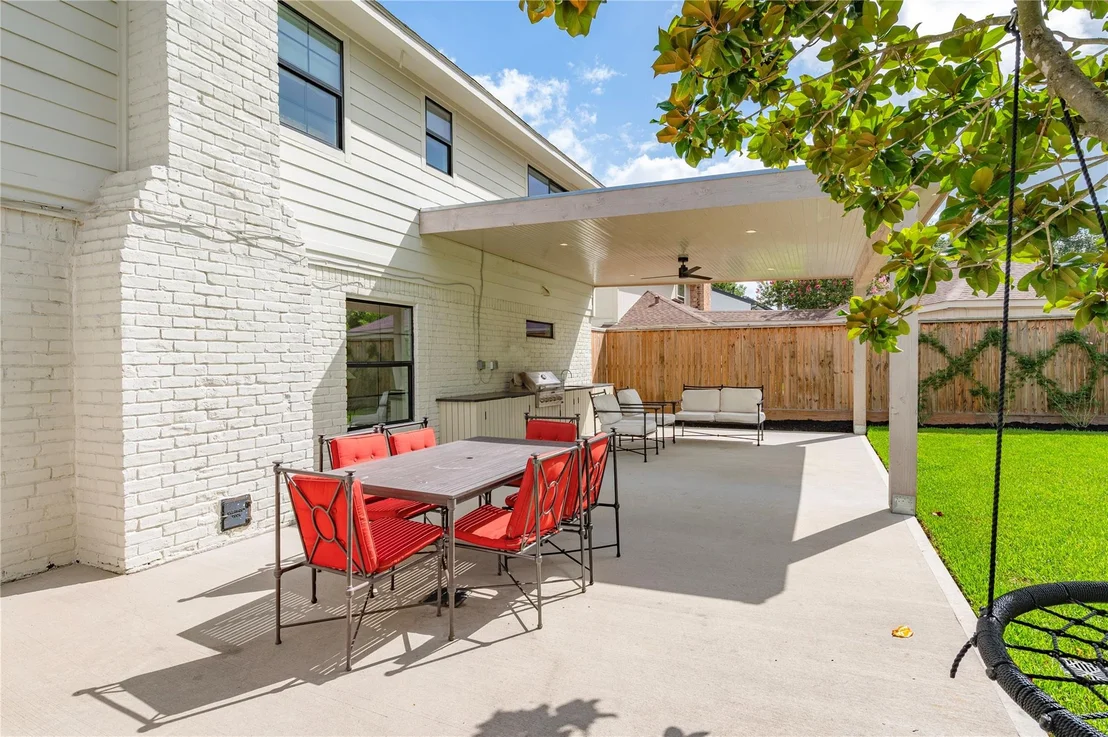 Photo of 12035 Riverview Drive