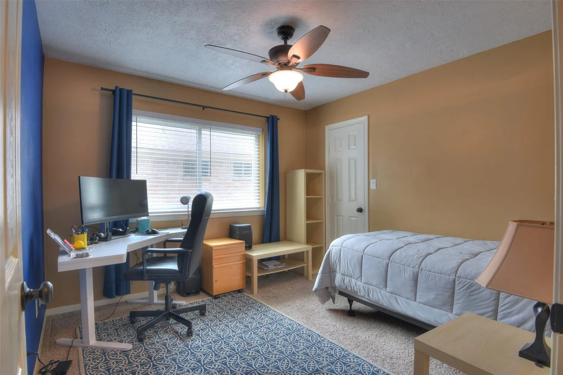 Photo of 25810 Fairbrook Lane