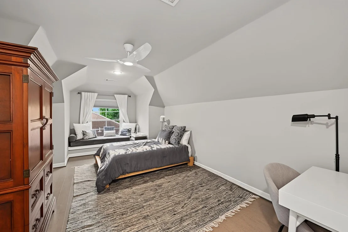 Photo of 3110 Plumb
