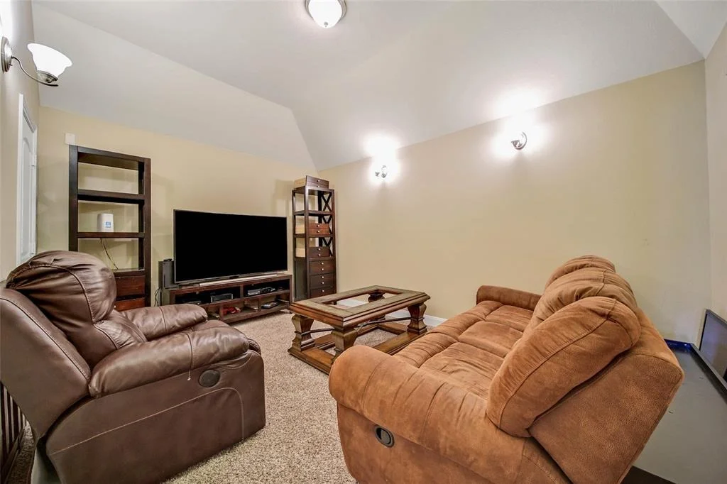 Photo of 59 E Wading Pond Circle