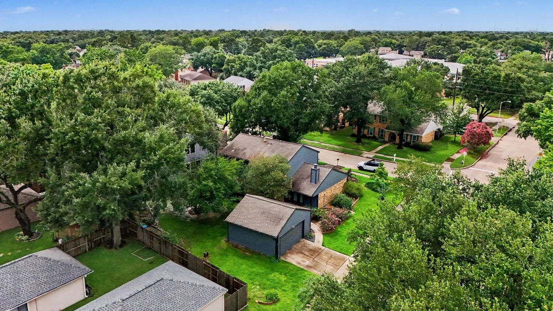 Photo of 15703 Maple Manor Drive