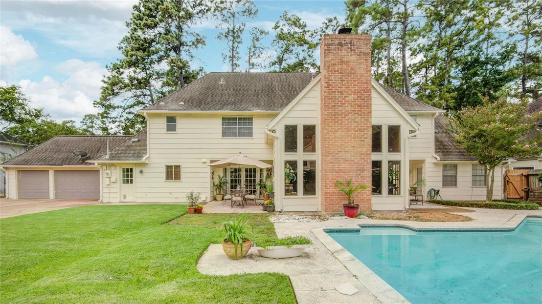 Photo of 15110 Benfer Road