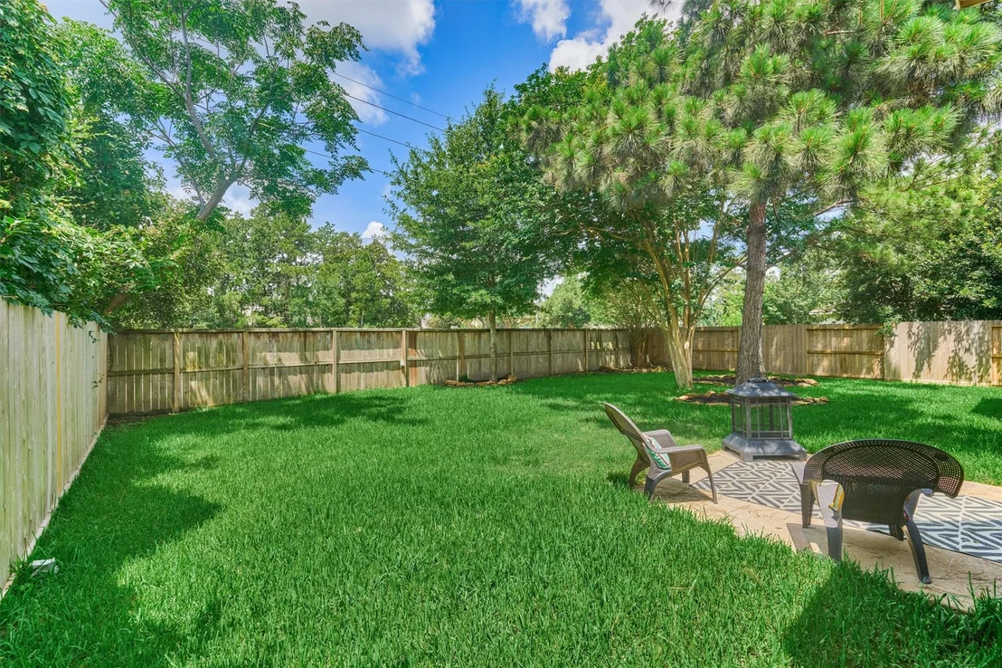 Photo of 6327 Holden Mills Drive
