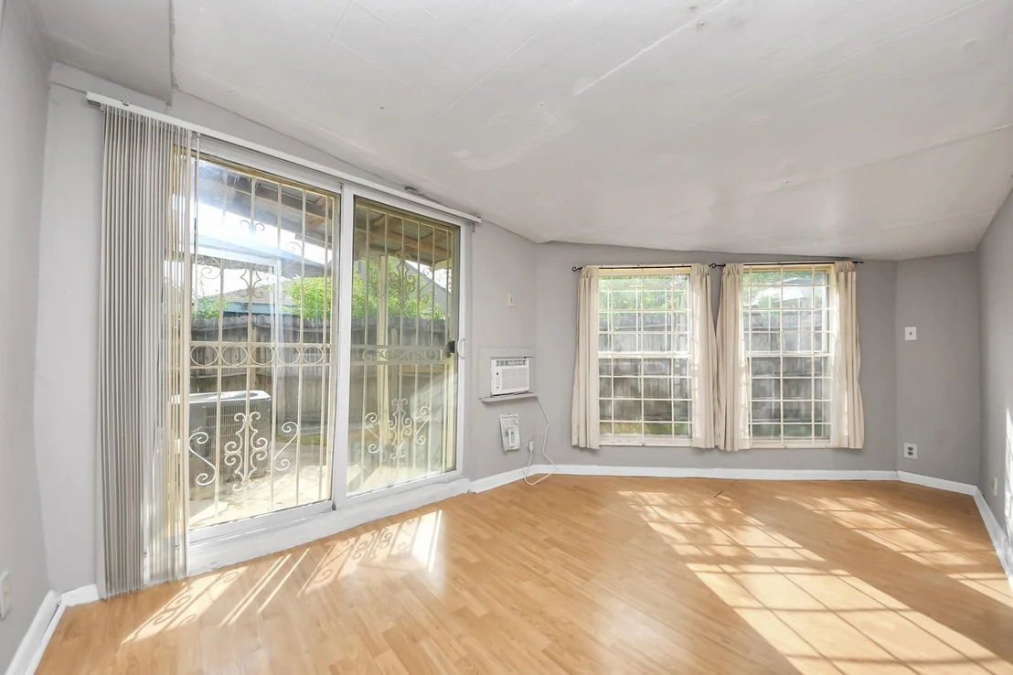 Photo of 6643 Briar Glade Drive