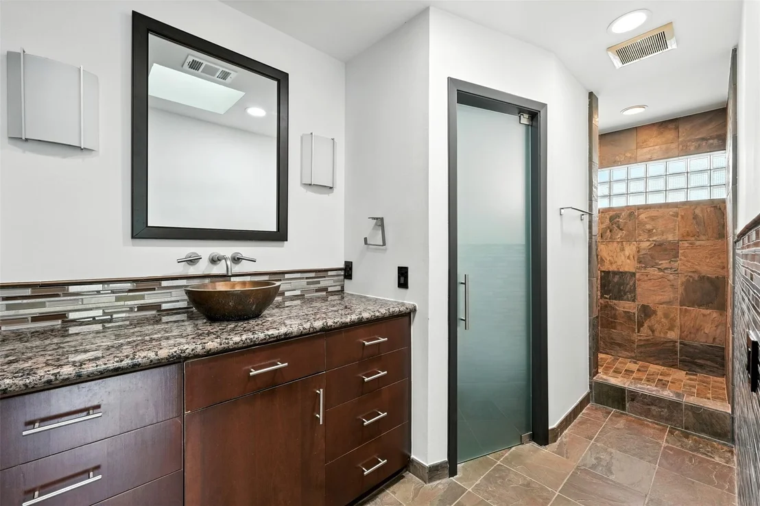 Photo of 2019 Mcclendon Street