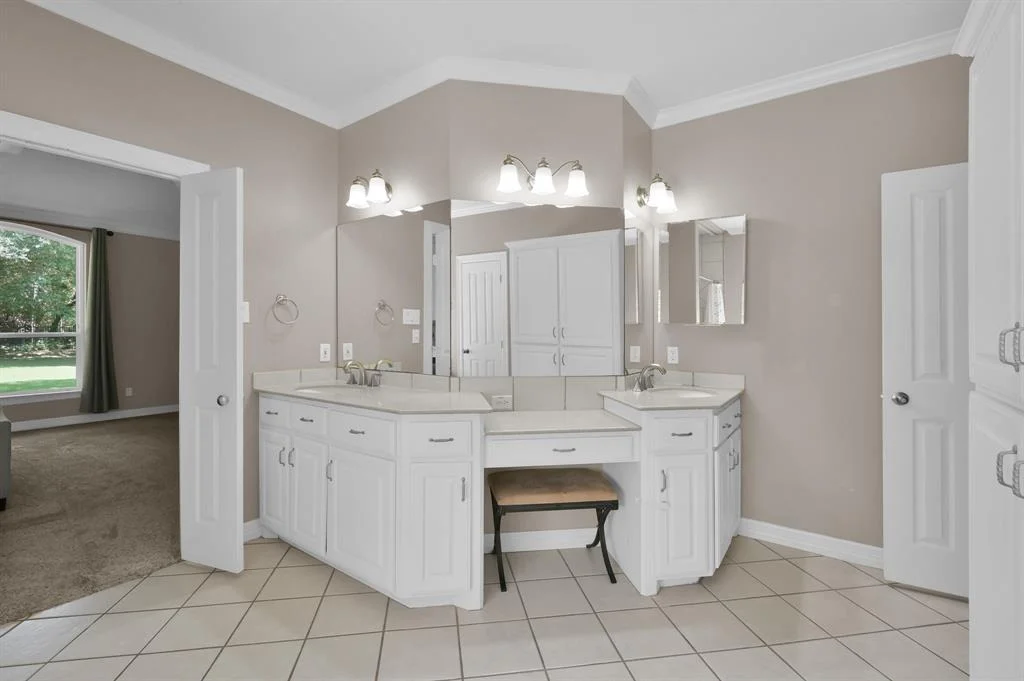 Photo of 10326 Paradise Valley Drive