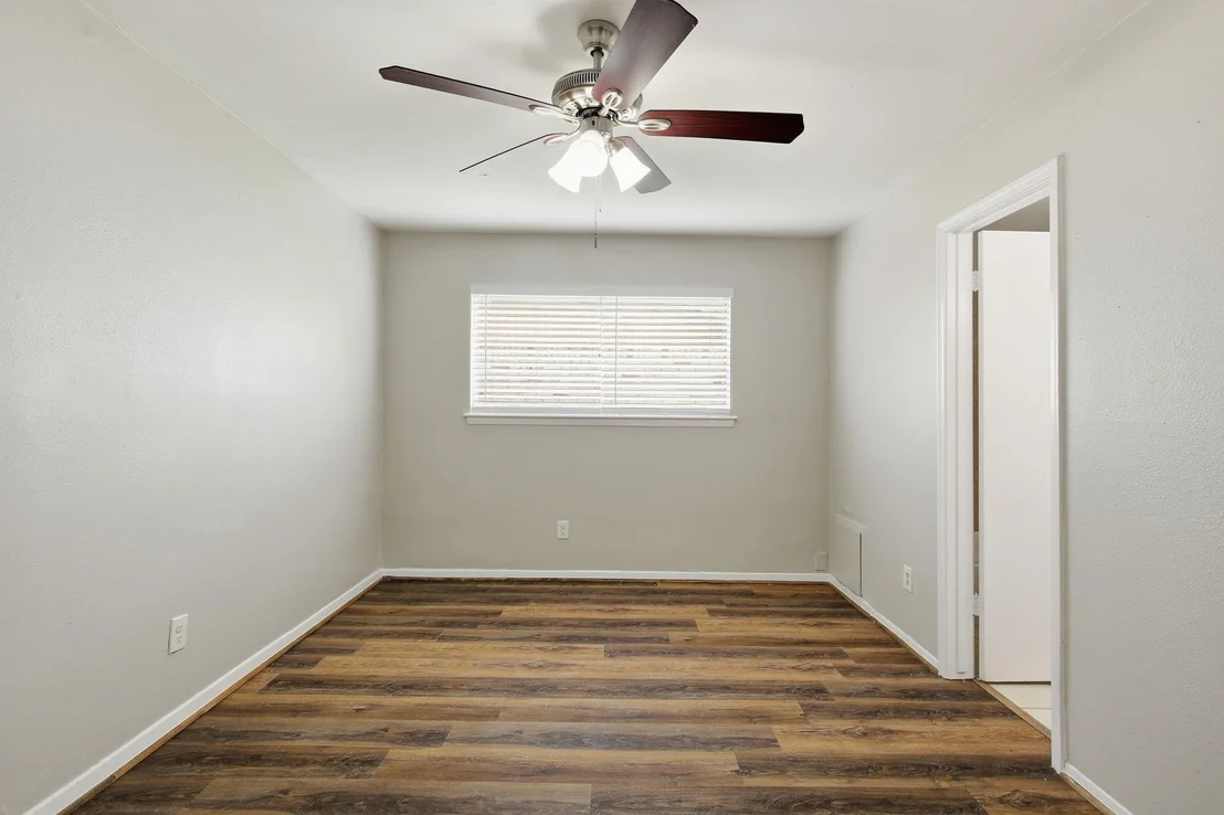 Photo of 15119 Bathurst Drive