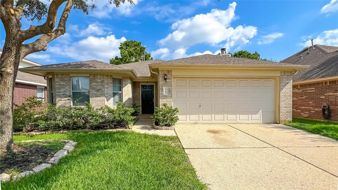 Photo of 10206 Hillmere