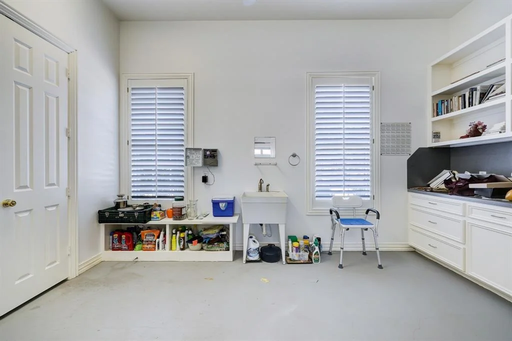 Photo of 25 Beacon Hill