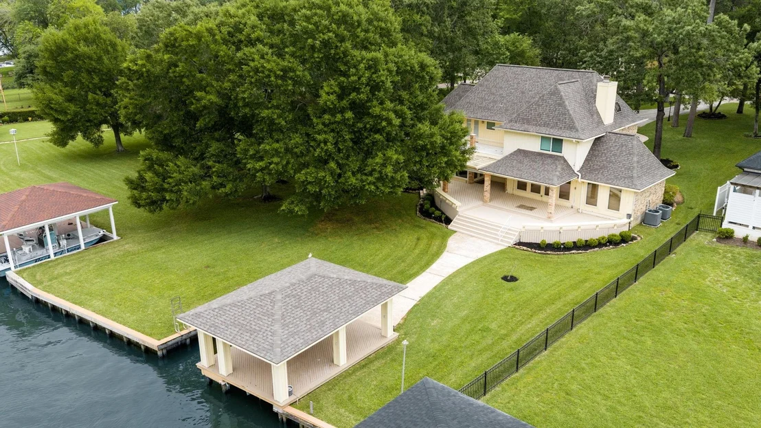 Photo of 154 Lakeside Drive