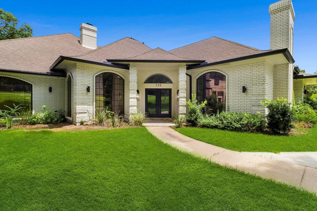 Photo of 132 Mockingbird Lane