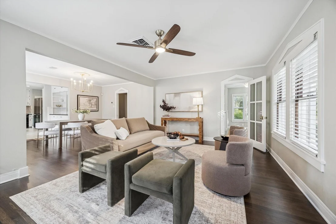 Photo of 1402 Vassar Street