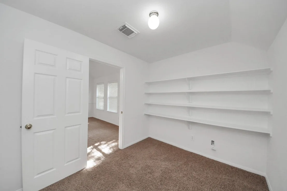 Photo of 20111 Biscayne Hill Court
