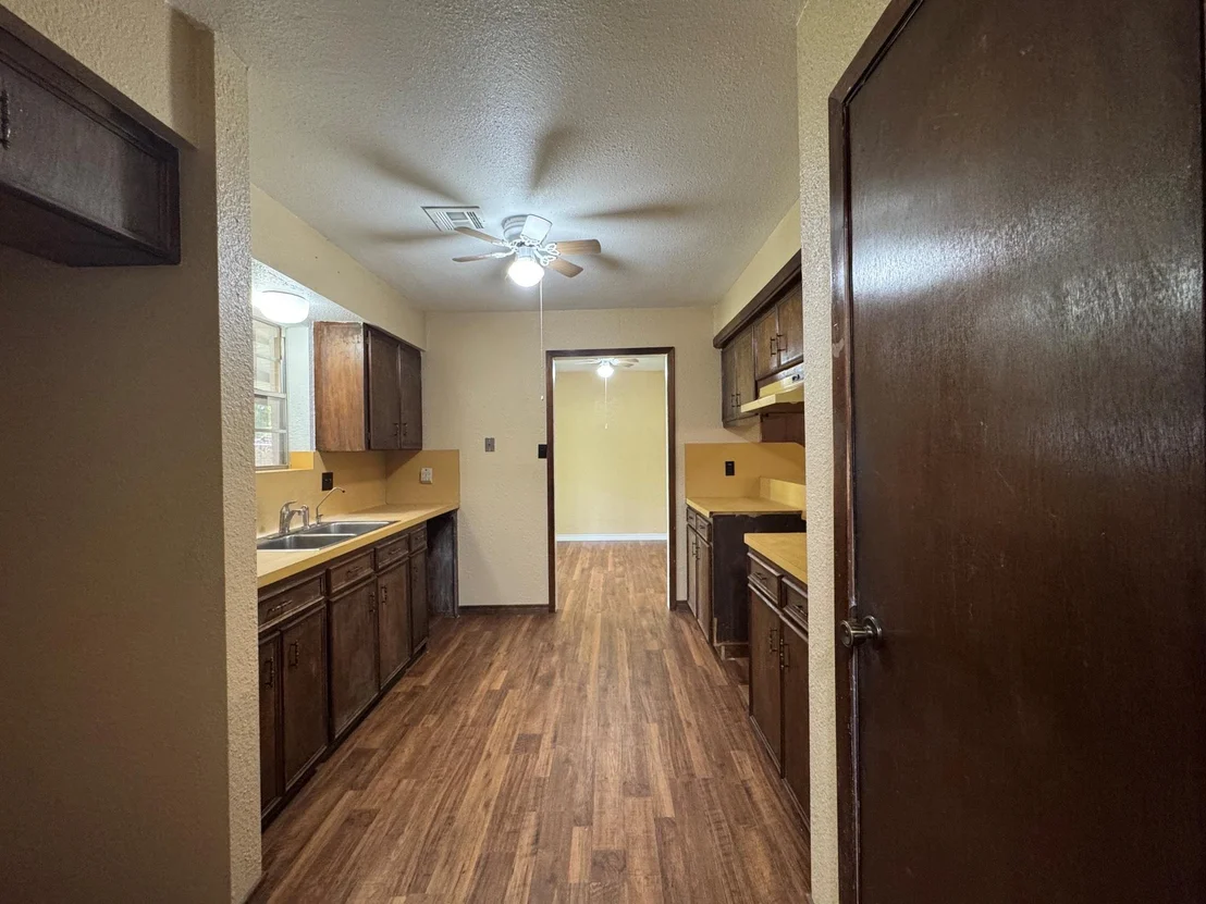Photo of 1609 Forrest Drive