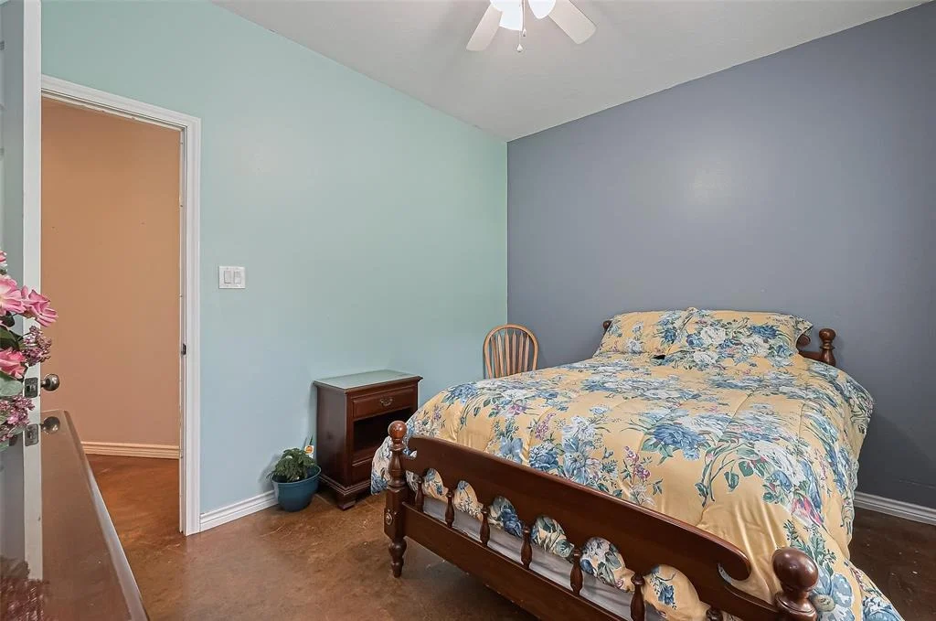 Photo of 5396 Duff Road