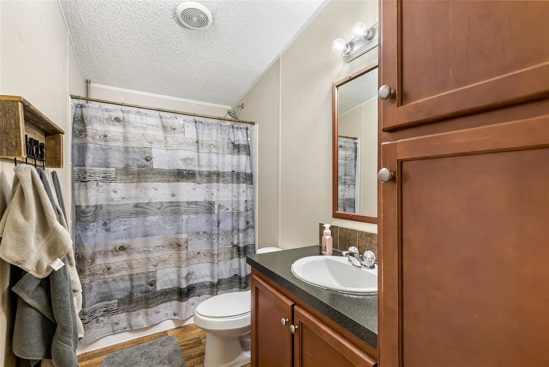 Photo of 104 County Road 4534