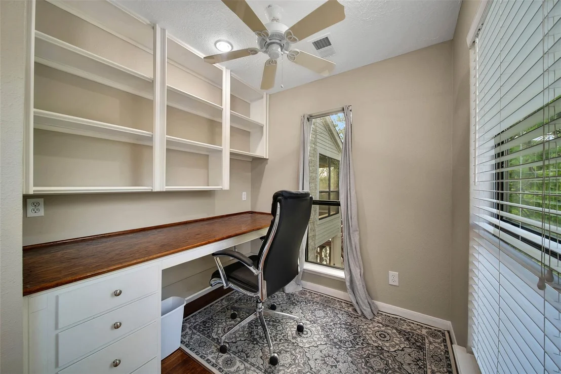 Photo of 734 Lake View Drive