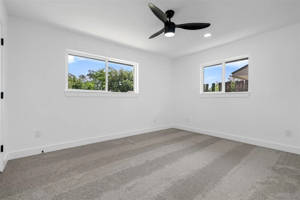 Photo of 1502 Glenmore Drive
