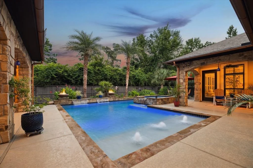Photo of 24918 Thorton Knolls Drive