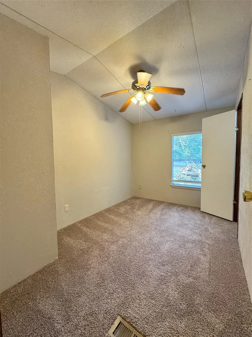 Photo of 143 Mehringer Road