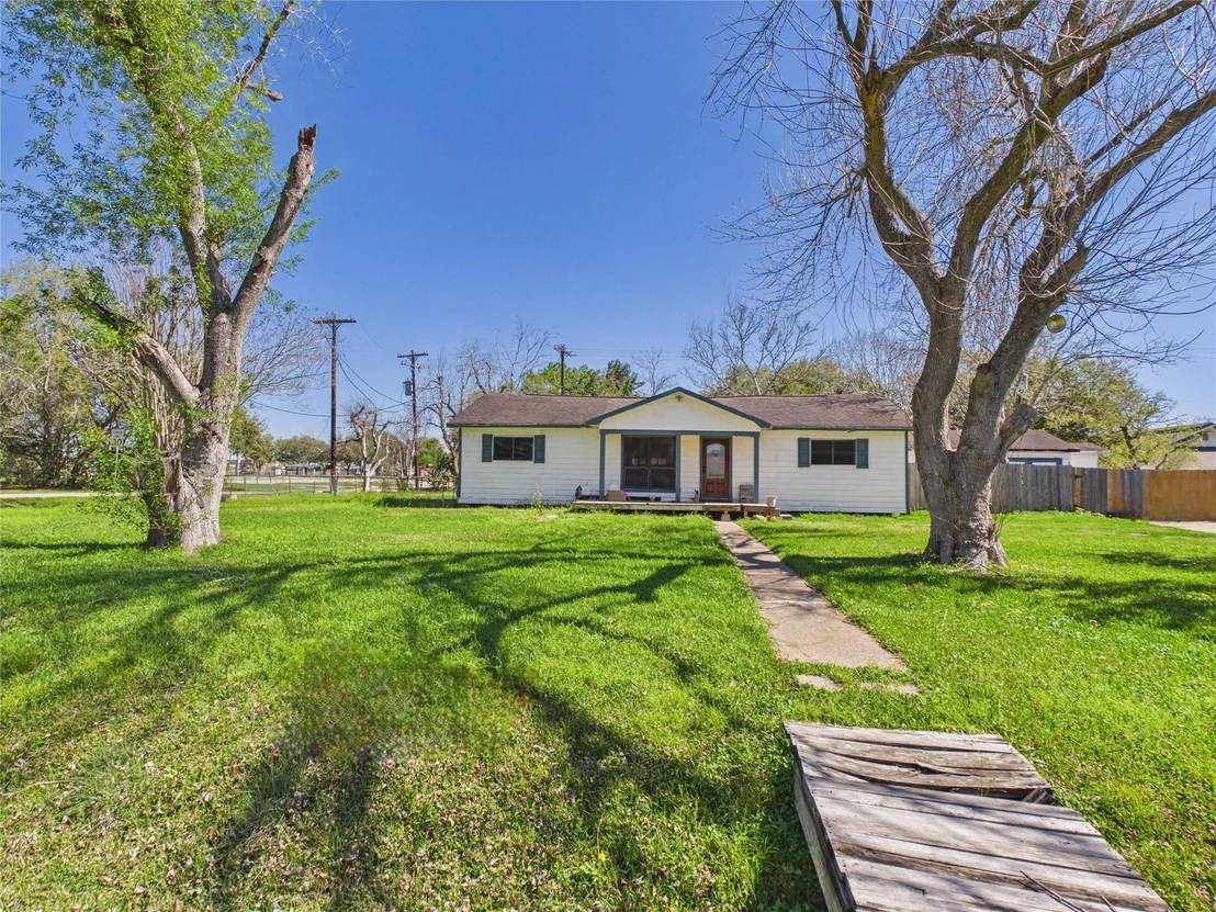 Photo of 2725 Redbud Lane