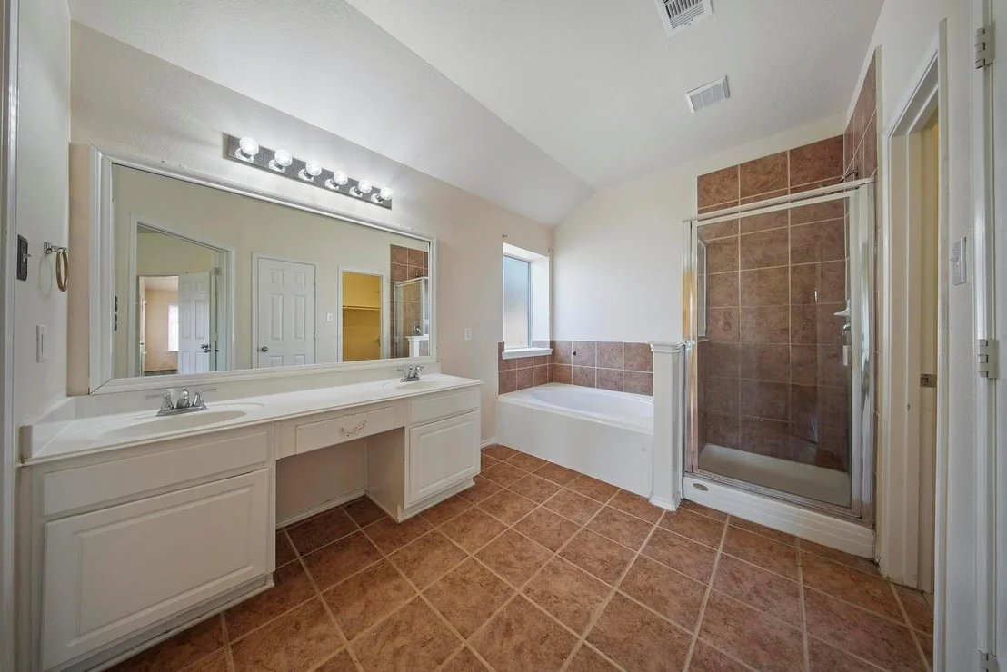 Photo of 5015 Bridgecrossing Court