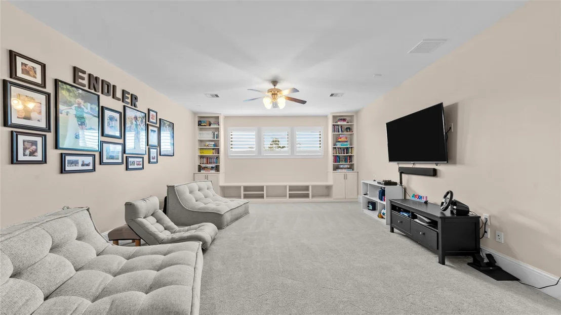 Photo of 6815 Birdseye Maple Lane