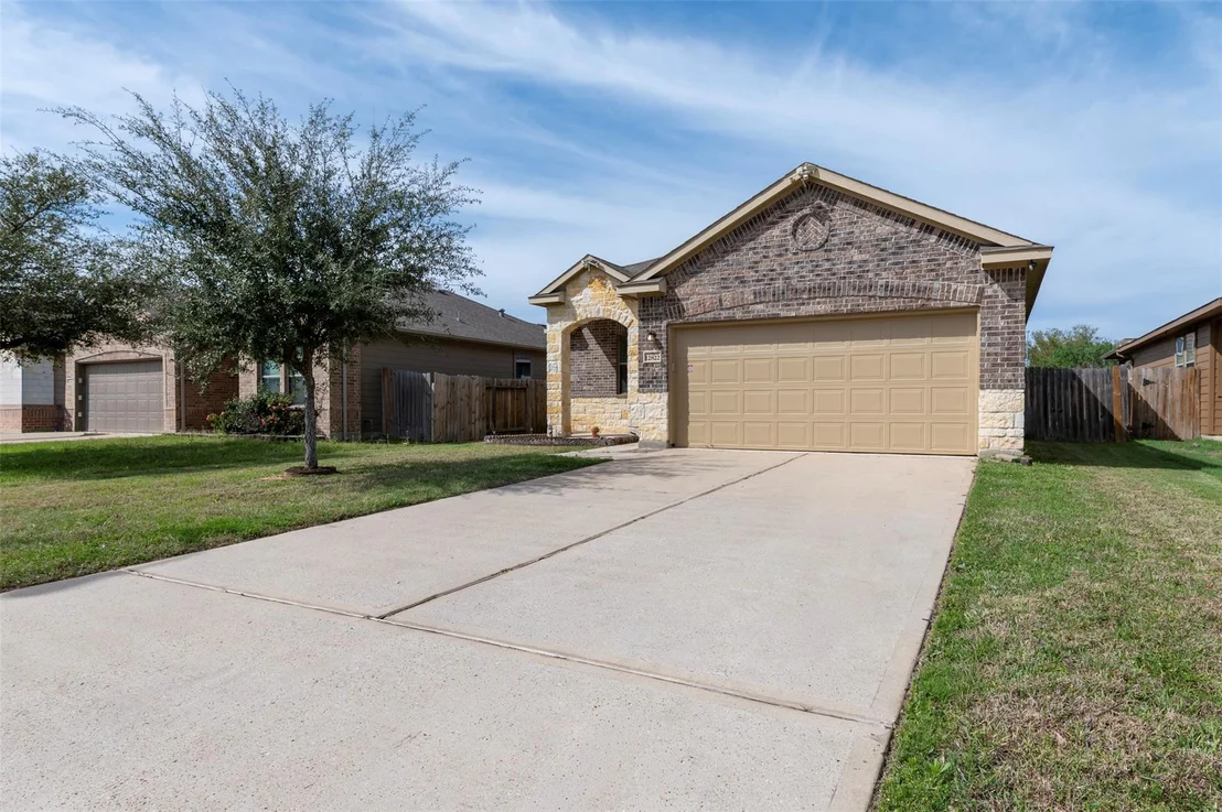 Photo of 12822 Pine Meadows Street
