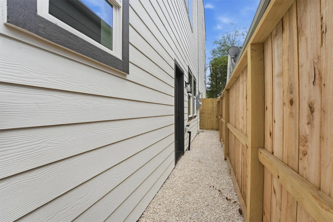 Photo of 3612 Bastrop Street