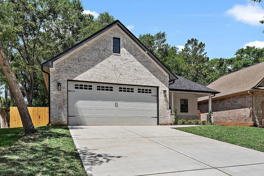 Photo of 13222 Doral Circle