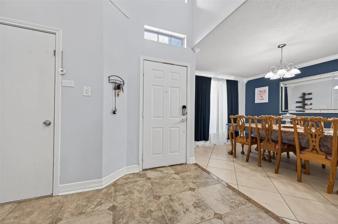Photo of 903 Red Alder Circle