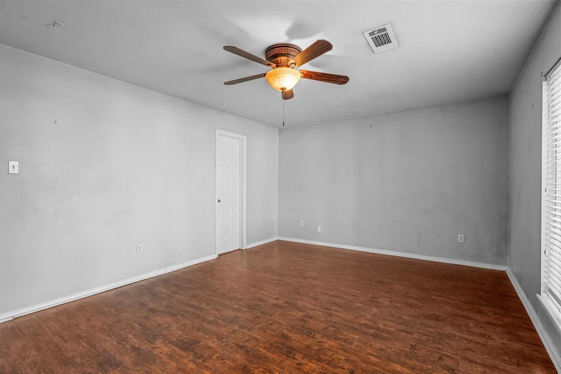 Photo of 8118 Oak Moss Drive