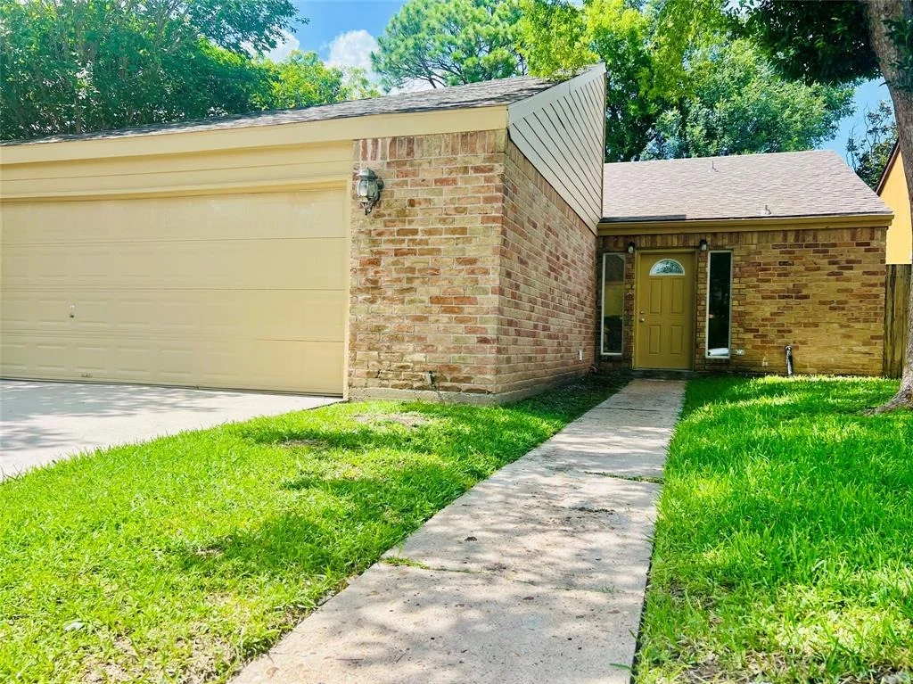 Photo of 11530 Bellerive Drive