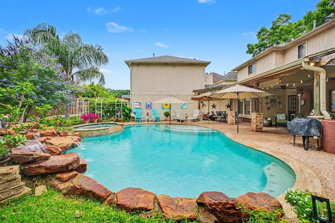 Photo of 1623 Lake Bluff Drive
