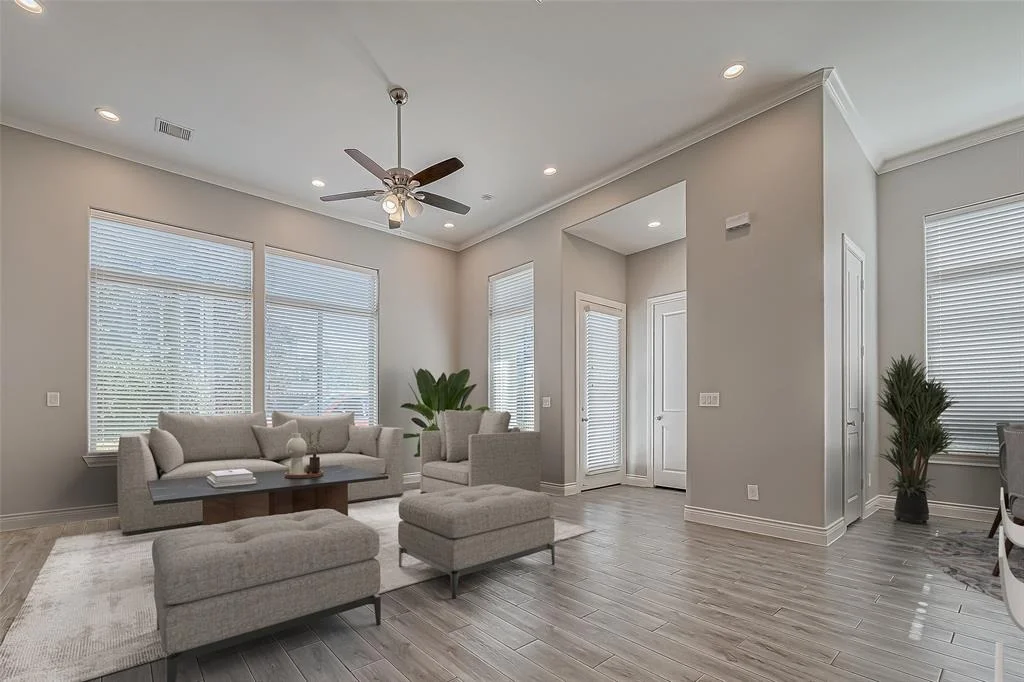 Photo of 8902 Spring Knoll Forest Drive
