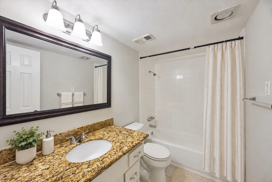 Photo of Unit 607 at 9303 Hammerly Boulevard