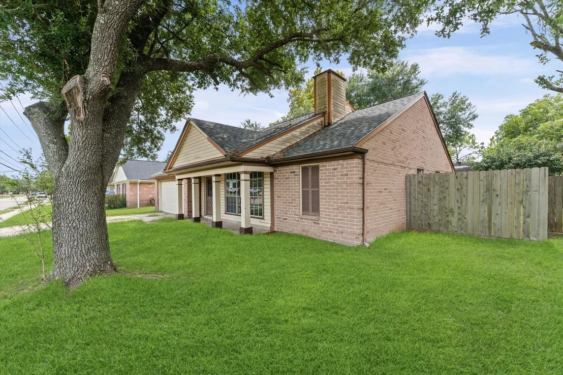 Photo of 2430 Shady Bend Drive